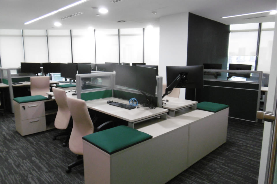 Charles Taylor - Executive Workstations, ADL supplied completed project photograph.